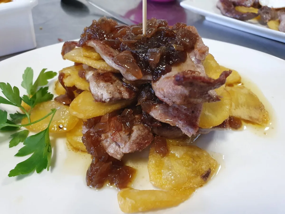 Plato servido en Venta Los Ponys